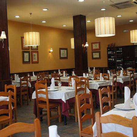 Hostal Restaurante Alarico Альярис Экстерьер фото