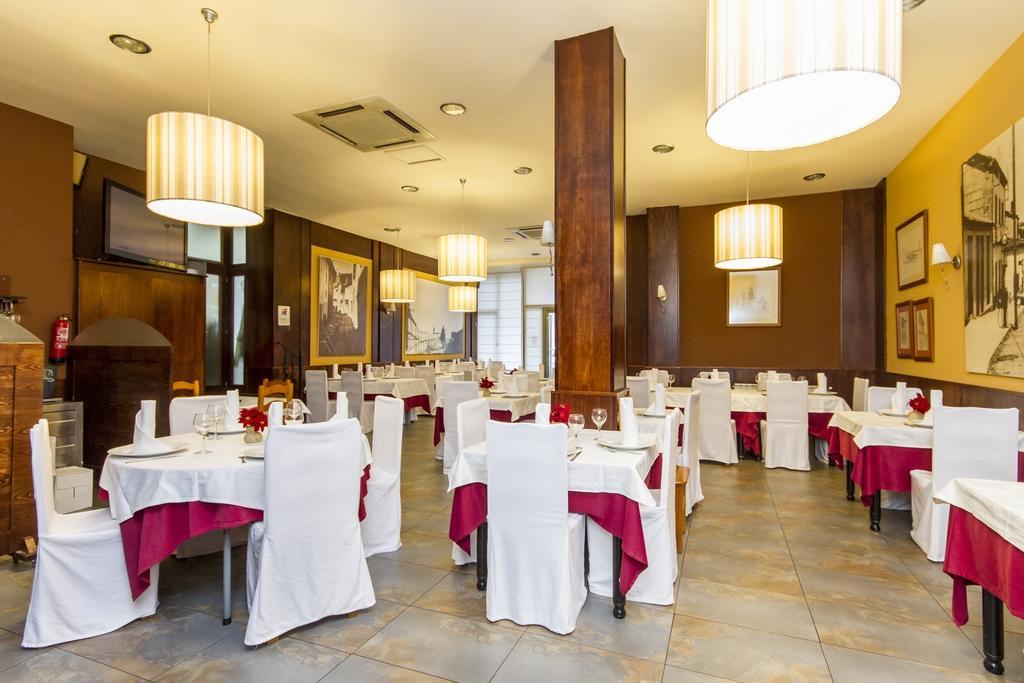 Hostal Restaurante Alarico Альярис Экстерьер фото